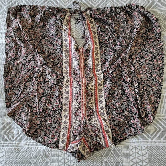 Paisley Romper Size Medium - Picture 8 of 11